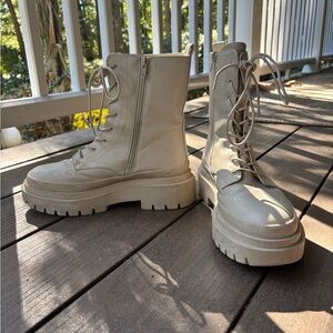 Steve Madden Cream Lace-Up Combat Boots
